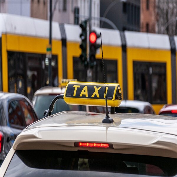 Entre VTC, bus et taxi, que prendre à Lyon ?